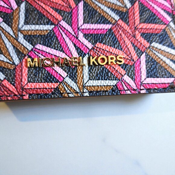 Michael Kors Women's Brown/Red/Pink Logo Bedford Medium Passport Wallet NWOT - Picture 3 of 11
